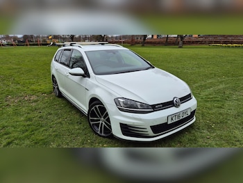 Used Volkswagen Golf 2016 for sale - 78267747: Photo