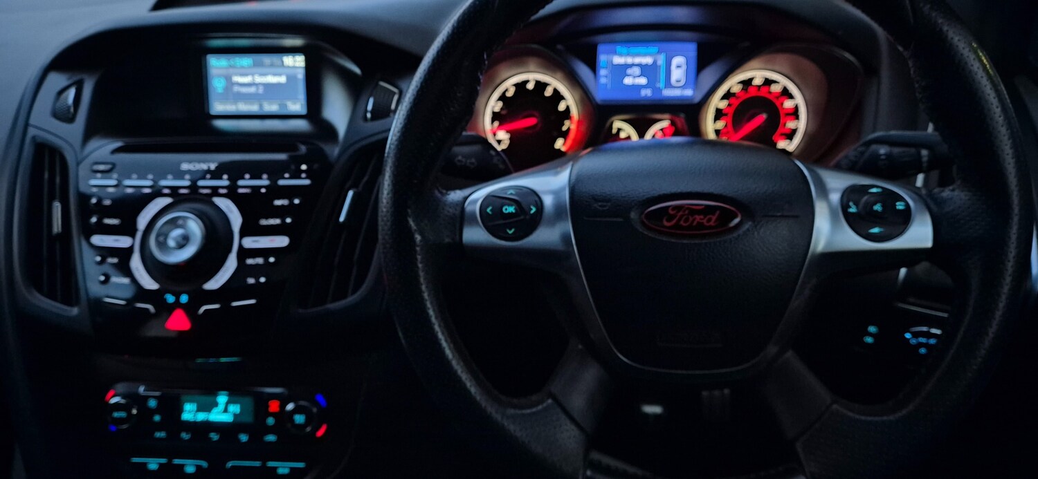 Used Ford Focus 2013 for sale - 77463358: Photo 18