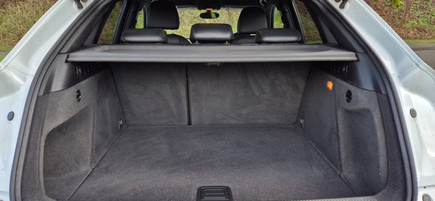 Used Audi Q3 2014 for sale - 77873629: Photo 10