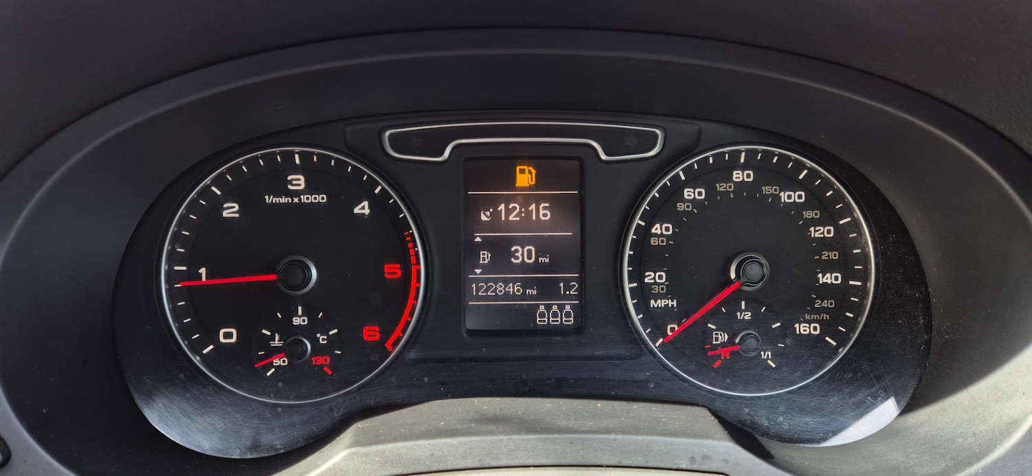 Used Audi Q3 2014 for sale - 77873629: Photo 16