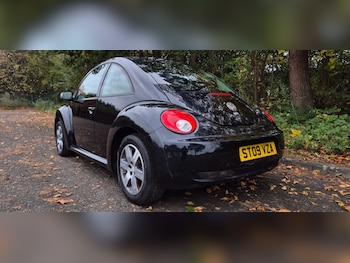 Used Volkswagen Beetle 2009 for sale - 76325051: Photo