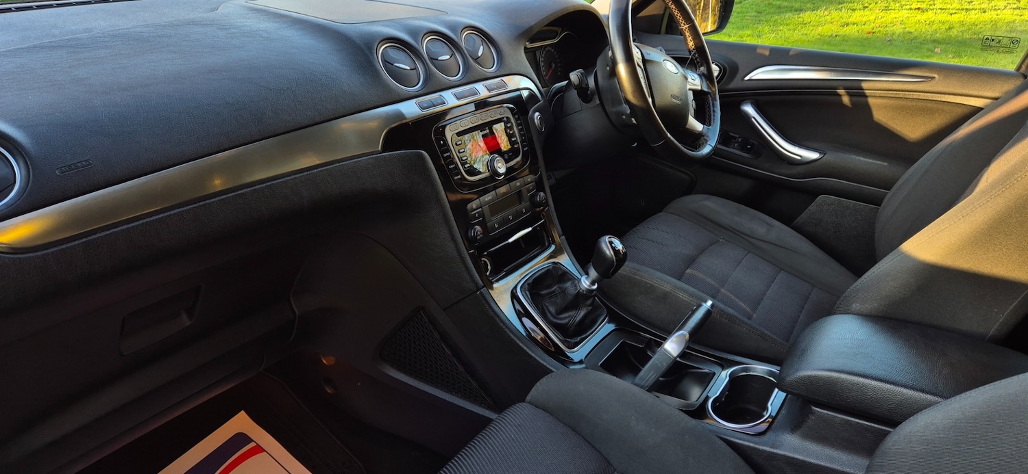 Used Ford S-Max 2015 for sale - 77189559: Photo 13