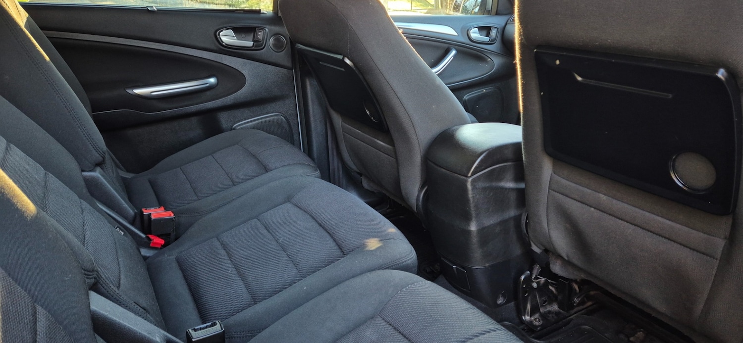 Used Ford S-Max 2015 for sale - 77258813: Photo 14