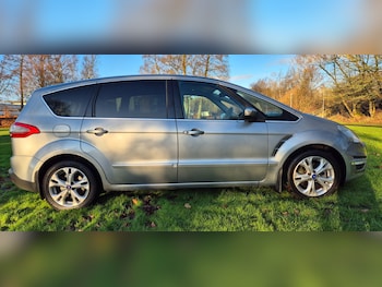 Used Ford S-Max 2015 for sale - 77258813: Photo