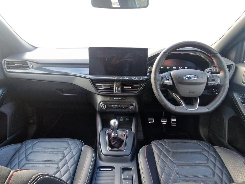 Used Ford Focus 2023 for sale - 76782221: Photo 12