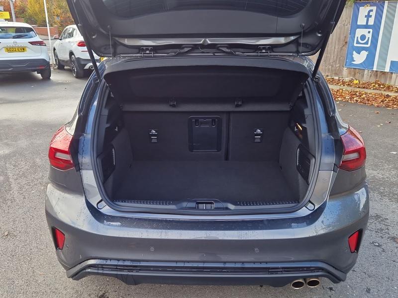 Used Ford Focus 2023 for sale - 76782221: Photo 19