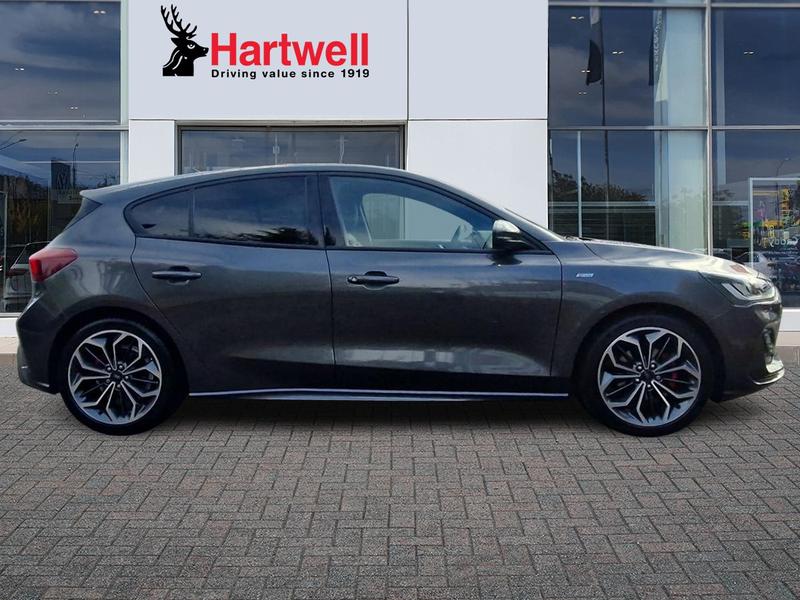 Used Ford Focus 2023 for sale - 76782221: Photo 2