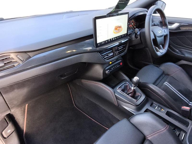 Used Ford Focus 2023 for sale - 76782220: Photo 16