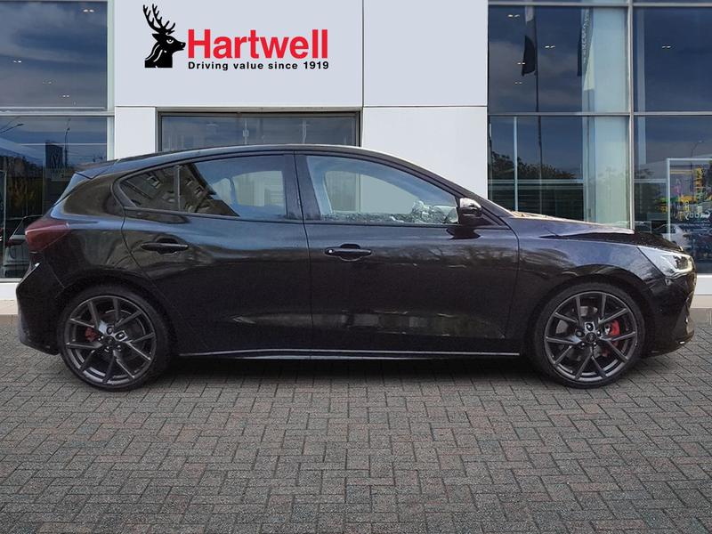 Used Ford Focus 2023 for sale - 76782220: Photo 2