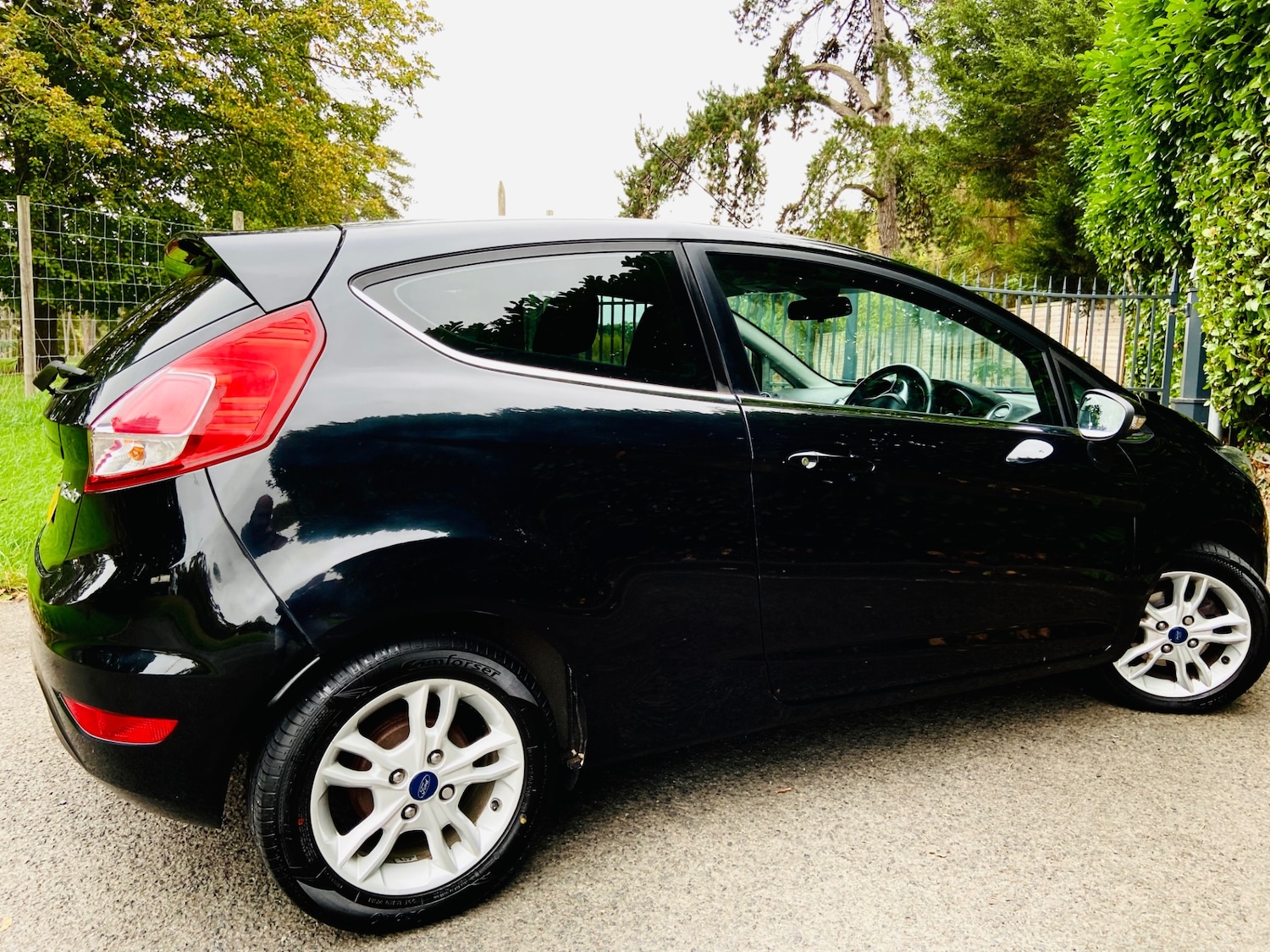 Used Ford Fiesta 2015 for sale - 76205996: Photo 14