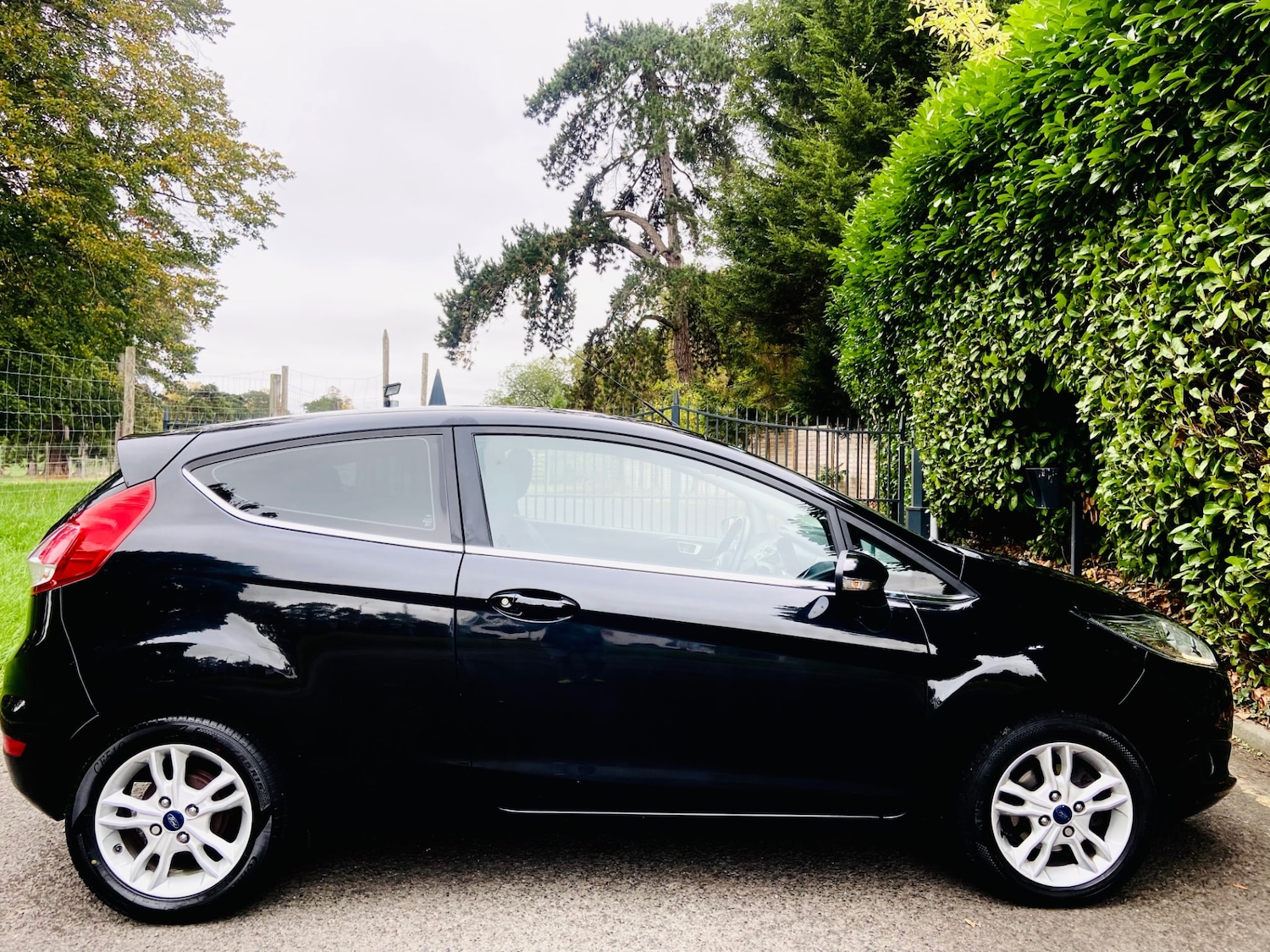Used Ford Fiesta 2015 for sale - 76205996: Photo 18