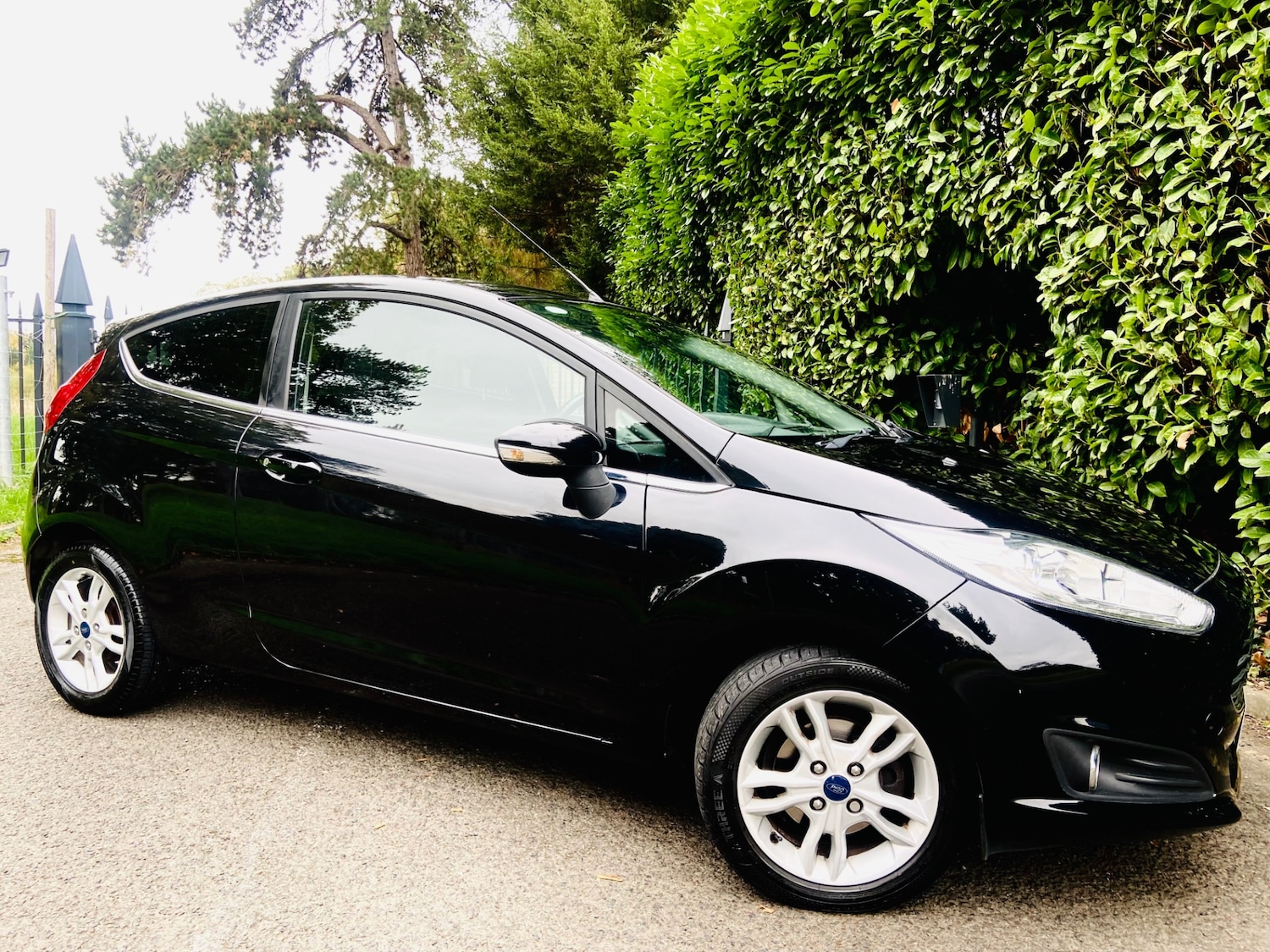 Used Ford Fiesta 2015 for sale - 76205996: Photo 34