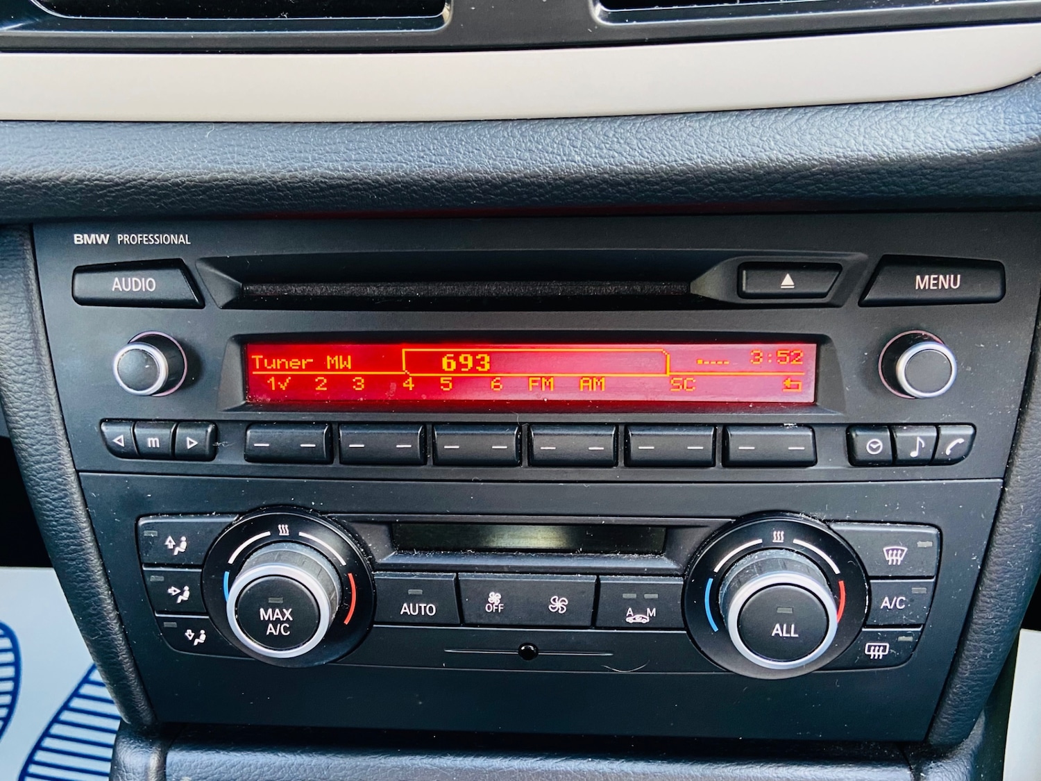 Used BMW X1 2013 for sale - 77968840: Photo 18