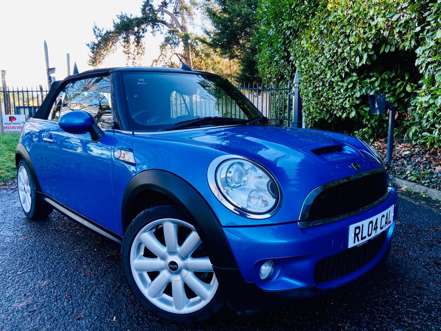 Used MINI Convertible 2010 for sale - 76725971: Photo 1