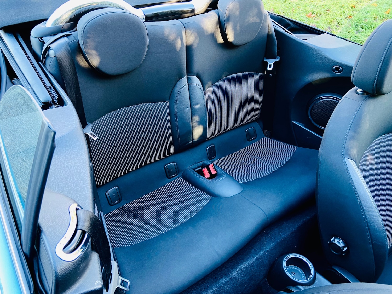 Used MINI Convertible 2010 for sale - 76725971: Photo 14