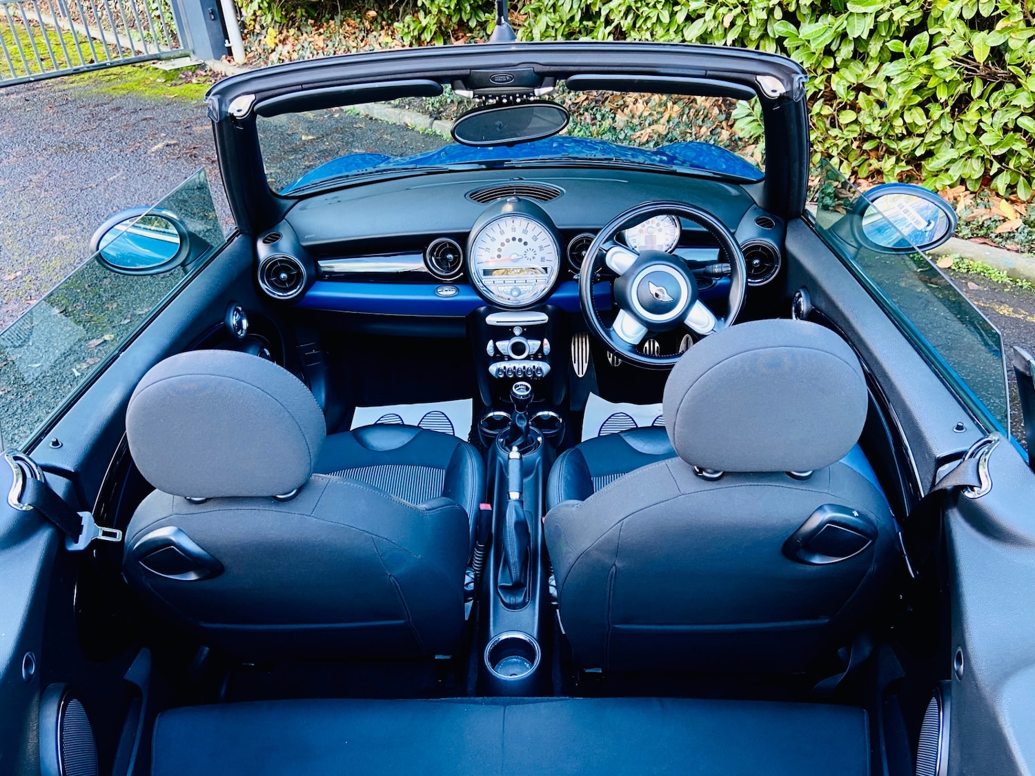 Used MINI Convertible 2010 for sale - 76725971: Photo 15