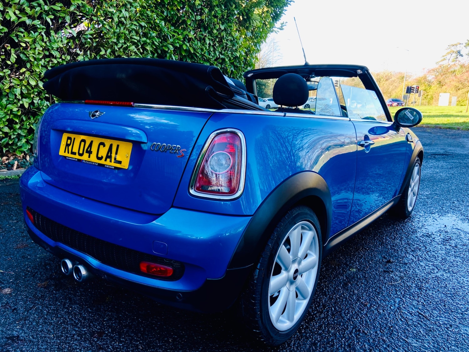 Used MINI Convertible 2010 for sale - 76725971: Photo 32