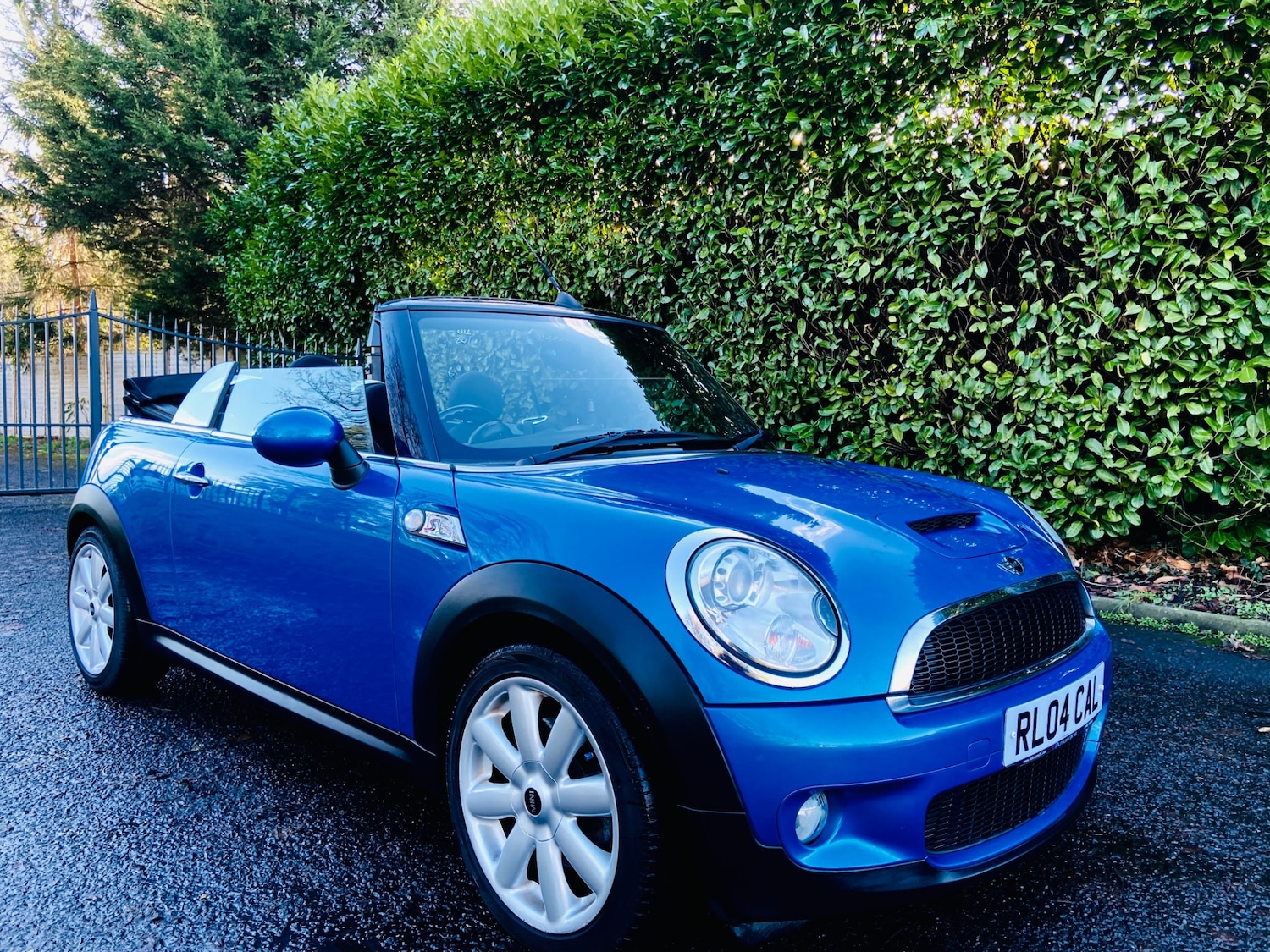Used MINI Convertible 2010 for sale - 76725971: Photo 33