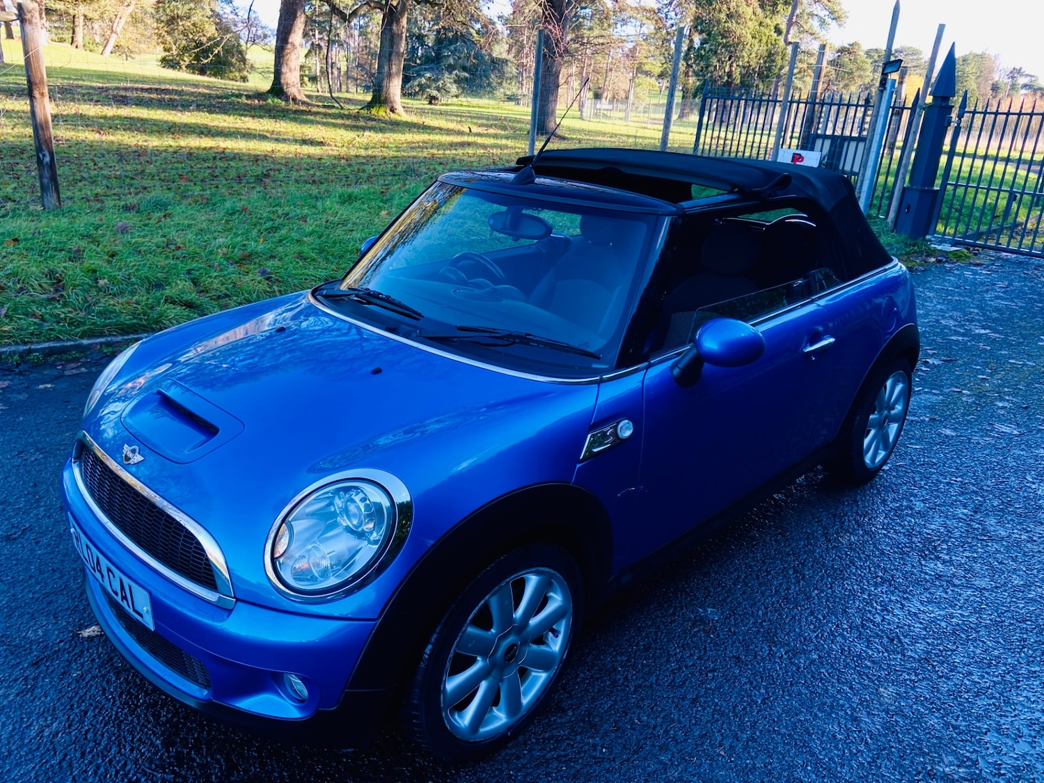 Used MINI Convertible 2010 for sale - 76725971: Photo 34