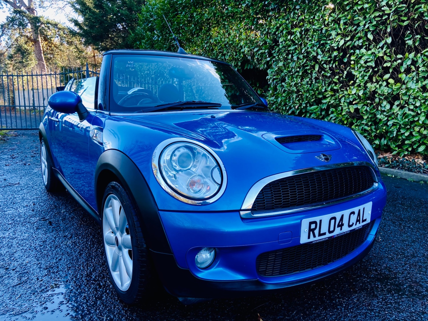 Used MINI Convertible 2010 for sale - 76725971: Photo 36