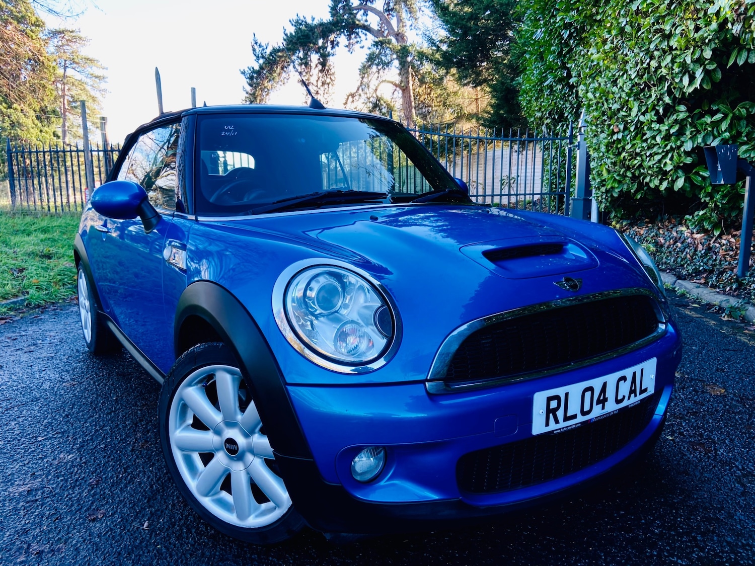 Used MINI Convertible 2010 for sale - 76725971: Photo 43
