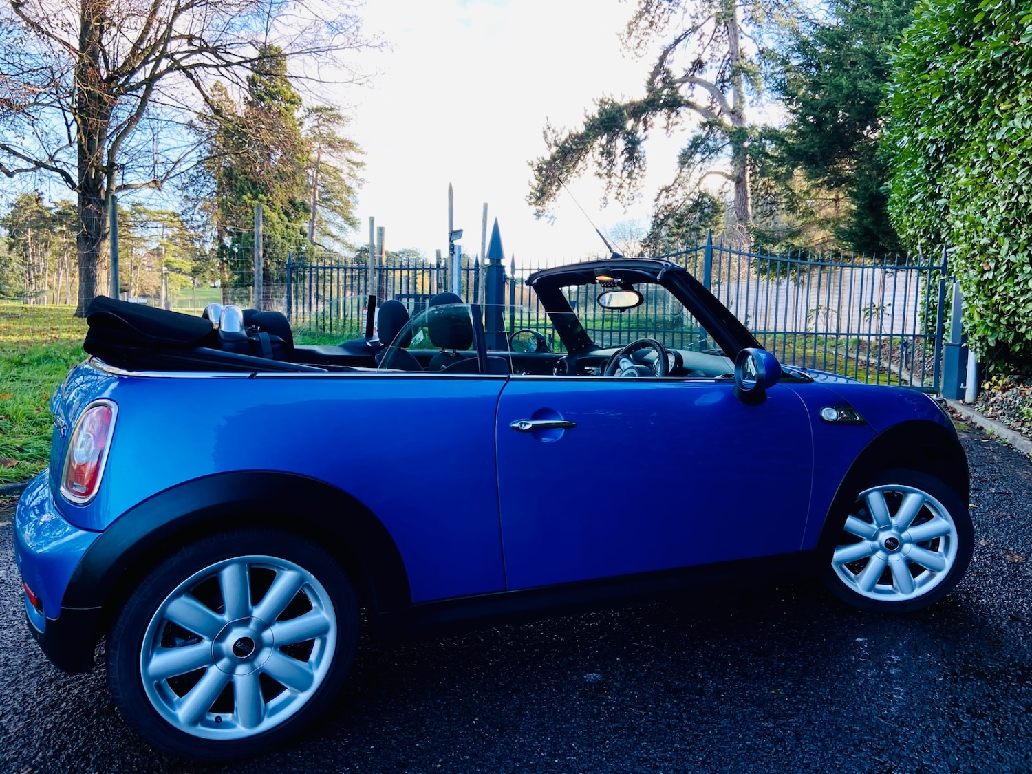 Used MINI Convertible 2010 for sale - 76725971: Photo 54
