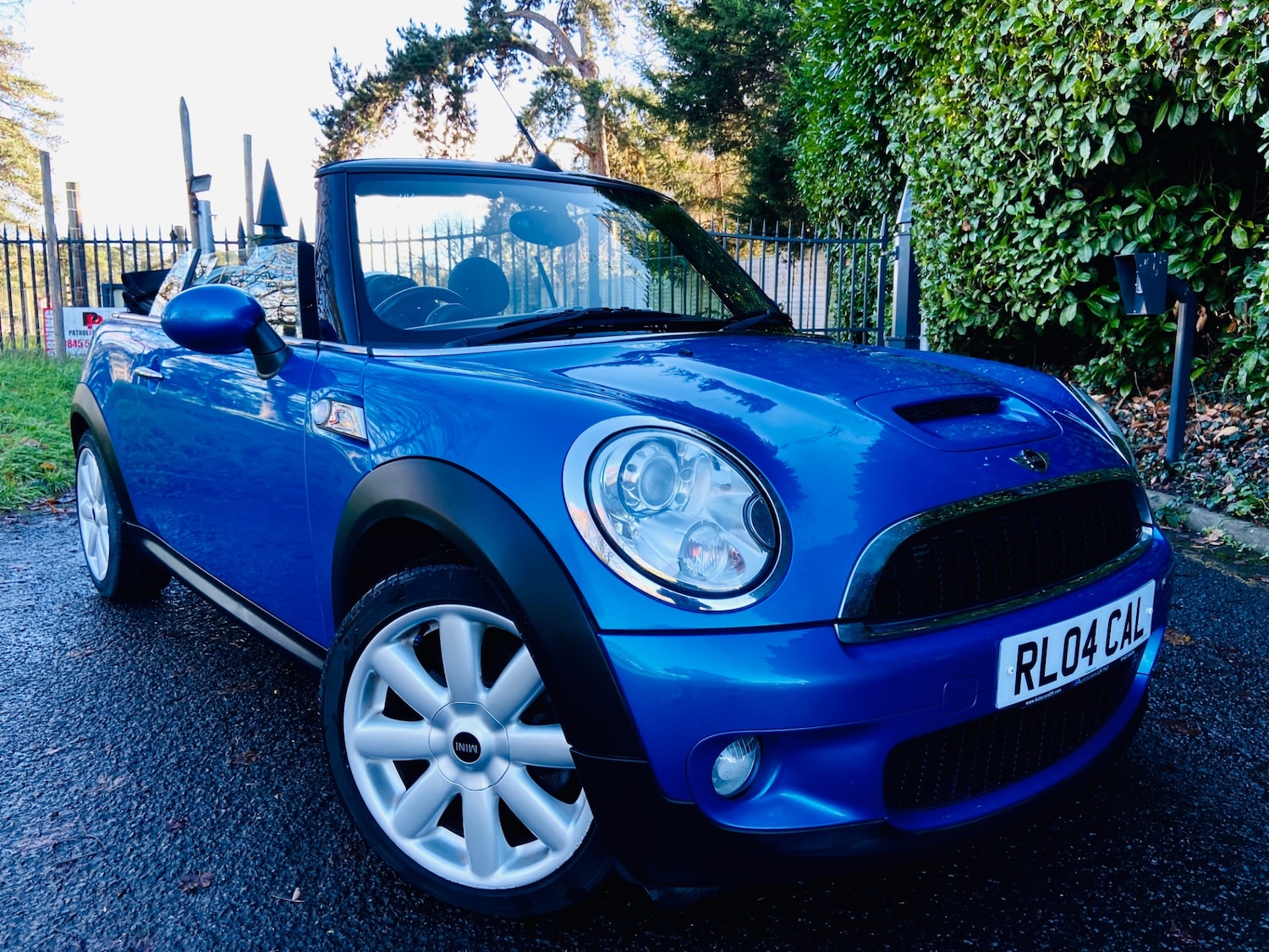 Used MINI Convertible 2010 for sale - 76725971: Photo 6