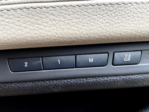 Used BMW 7 Series 2014 for sale - 74938381: Photo 24