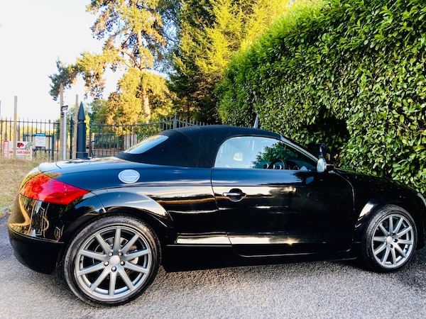 Used Audi TT 2010 for sale - 75702840: Photo 12