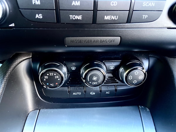 Used Audi TT 2010 for sale - 75702840: Photo 21