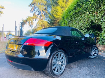 Used Audi TT 2010 for sale - 75702840: Photo