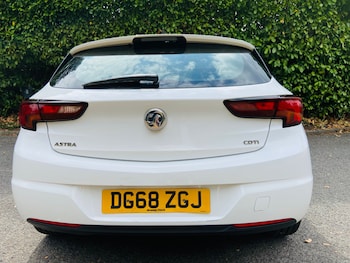 Used Vauxhall Astra 2018 for sale - 75680349: Photo