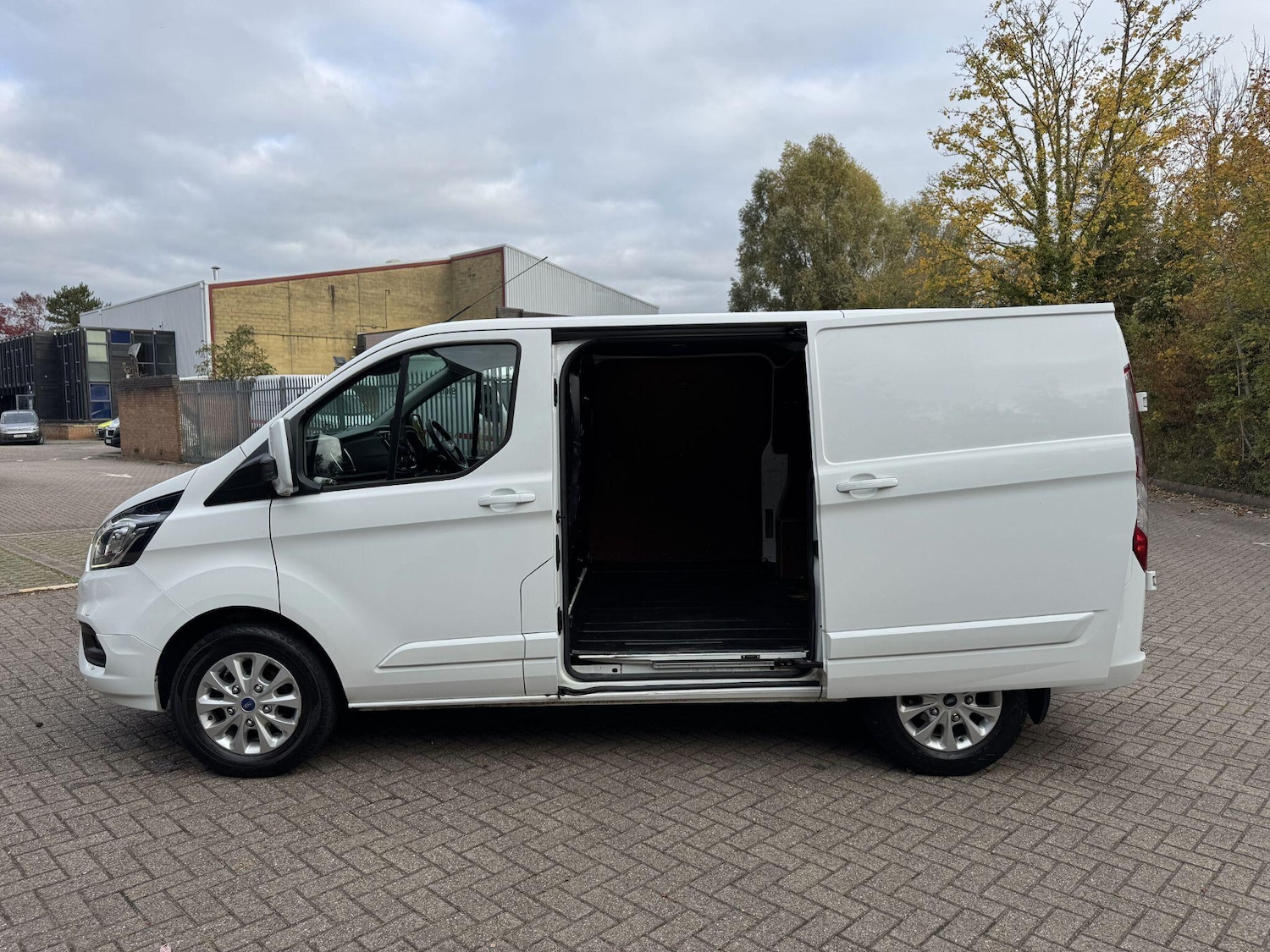 Used Ford Transit Custom 2021 for sale - 76259188: Photo 32