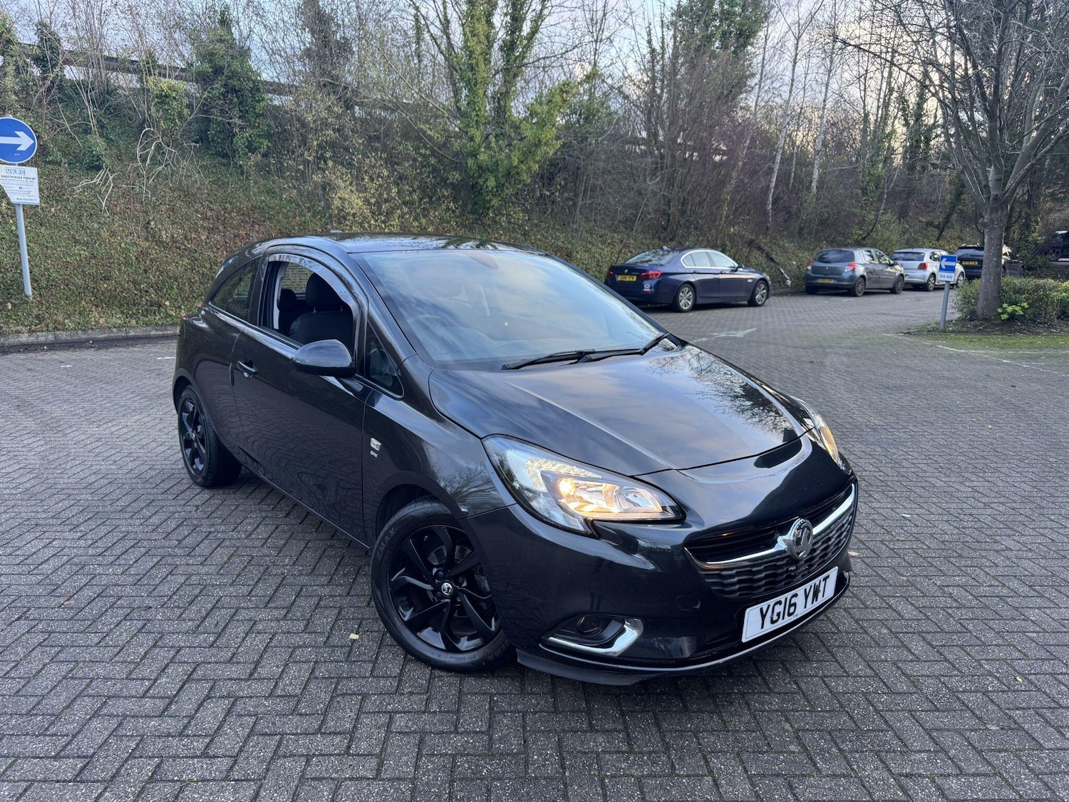 Used Vauxhall Corsa 2016 for sale - 76918689: Photo 1