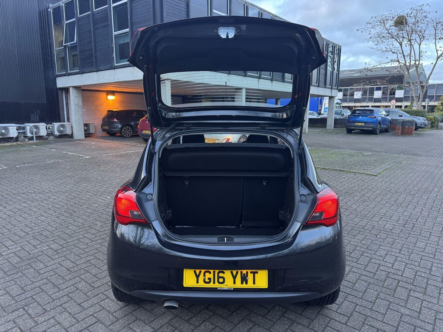 Used Vauxhall Corsa 2016 for sale - 76918689: Photo 28