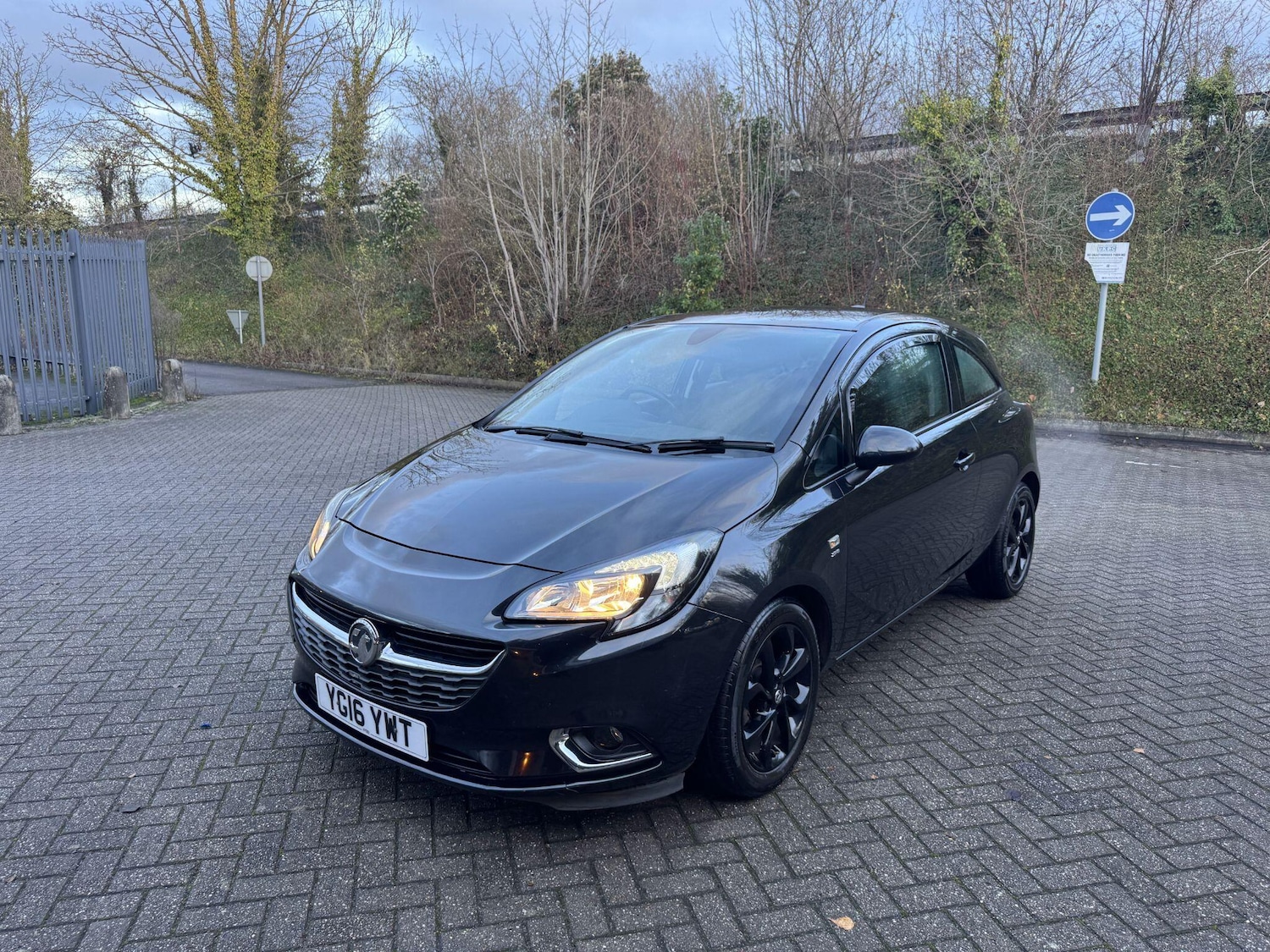 Used Vauxhall Corsa 2016 for sale - 76918689: Photo 4