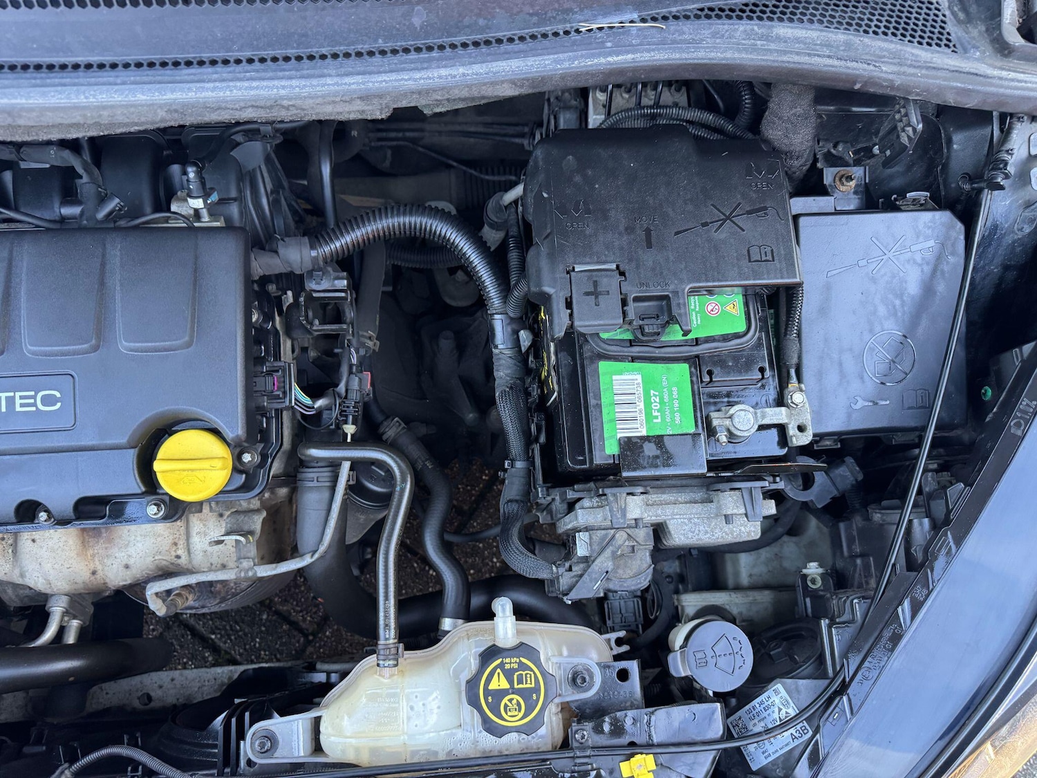 Used Vauxhall Corsa 2016 for sale - 76918689: Photo 47