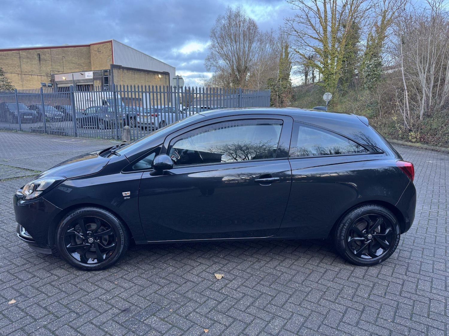 Used Vauxhall Corsa 2016 for sale - 76918689: Photo 5