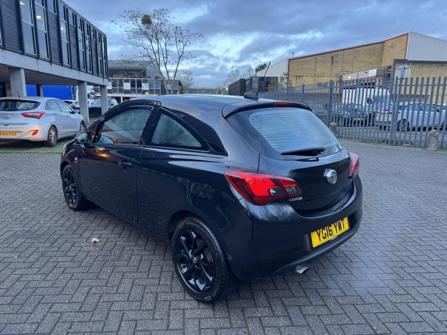 Used Vauxhall Corsa 2016 for sale - 76918689: Photo 6