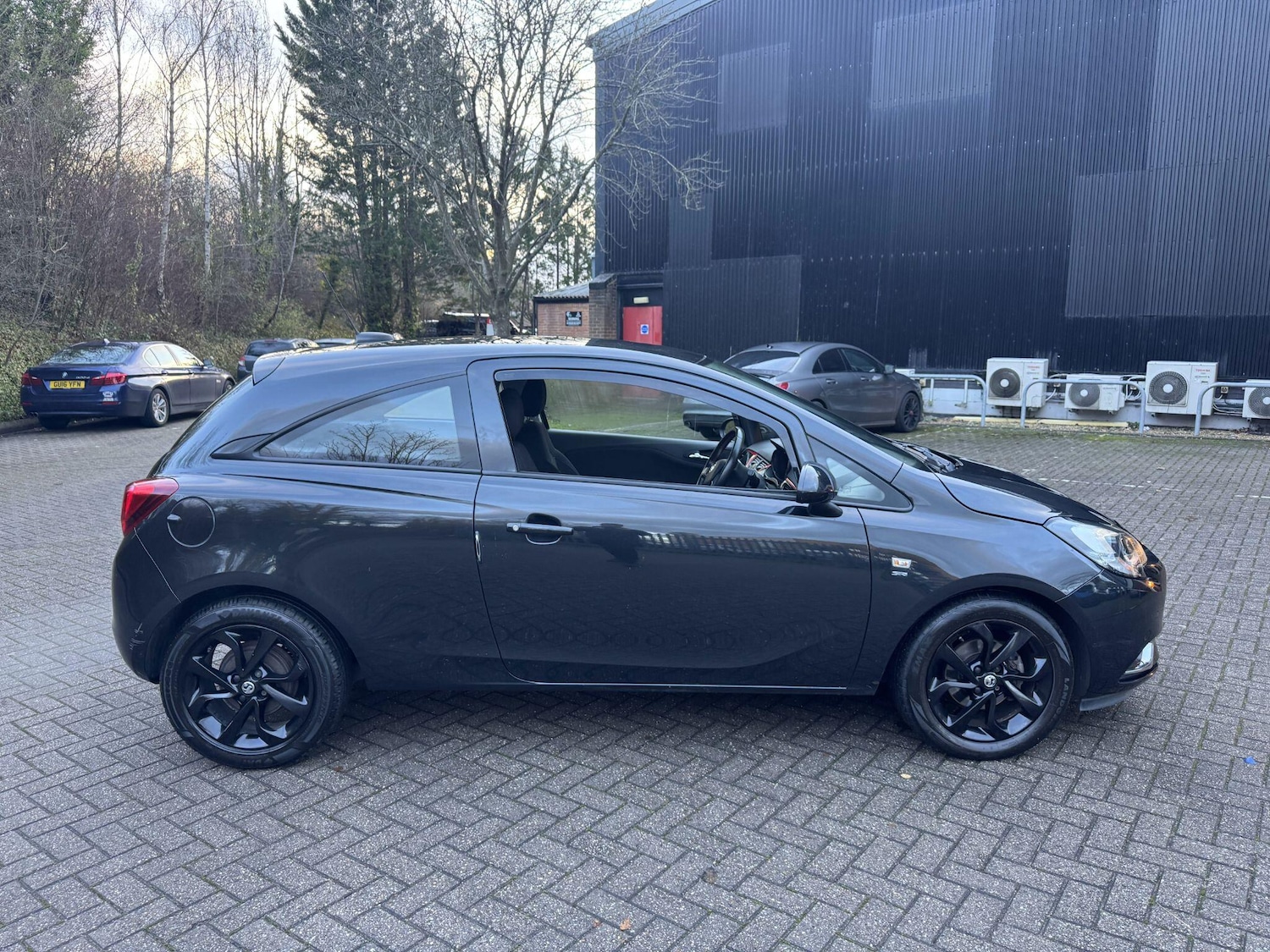 Used Vauxhall Corsa 2016 for sale - 76918689: Photo 9