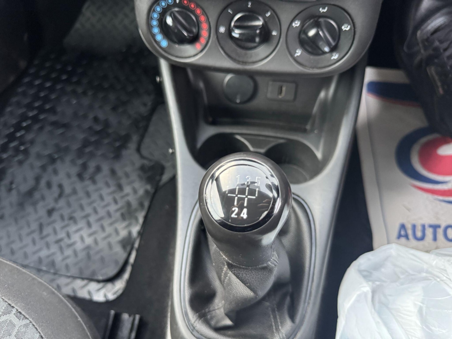 Used Vauxhall Corsa Van 2015 for sale - 76572462: Photo 60