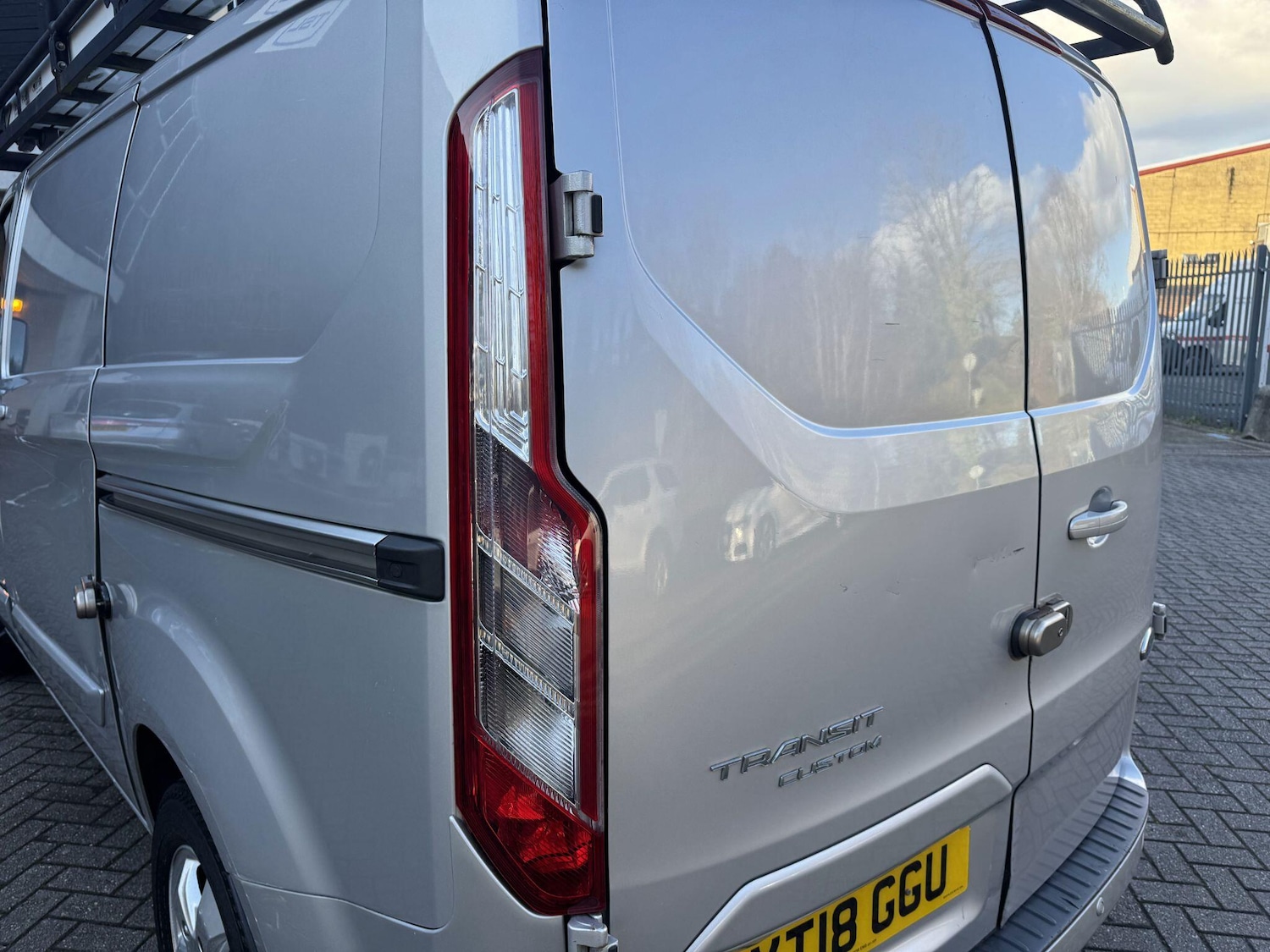 Used Ford Transit Custom 2018 for sale - 77280018: Photo 25