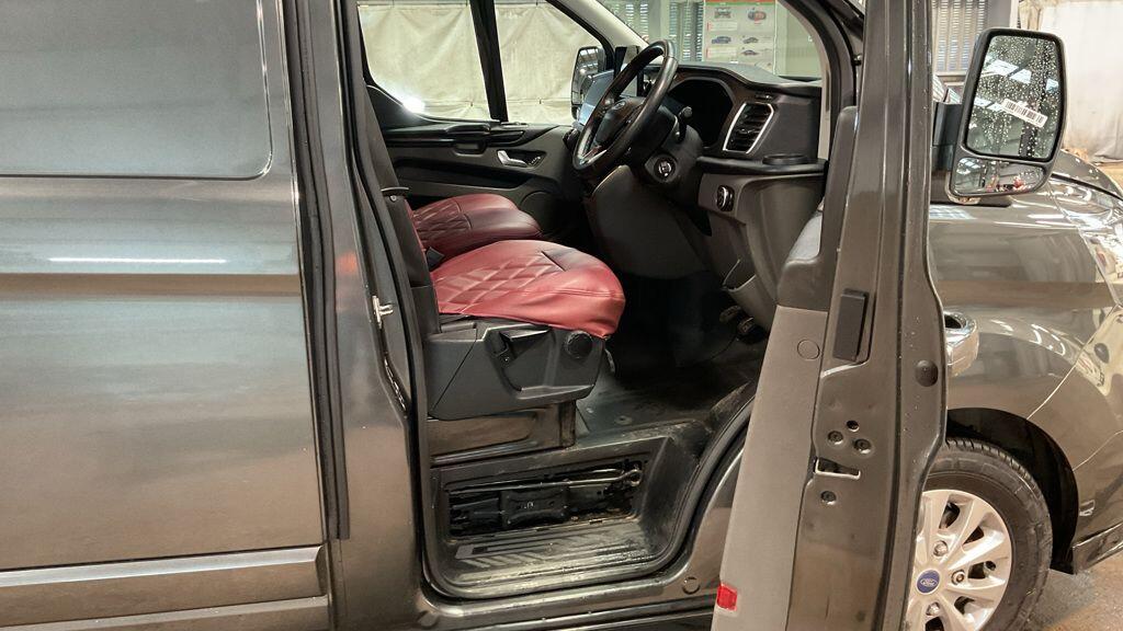 Used Ford Transit Custom 2019 for sale - 77001086: Photo 9