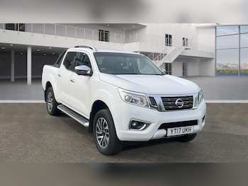 Used Nissan Navara 2017 for sale - 77625470: Photo