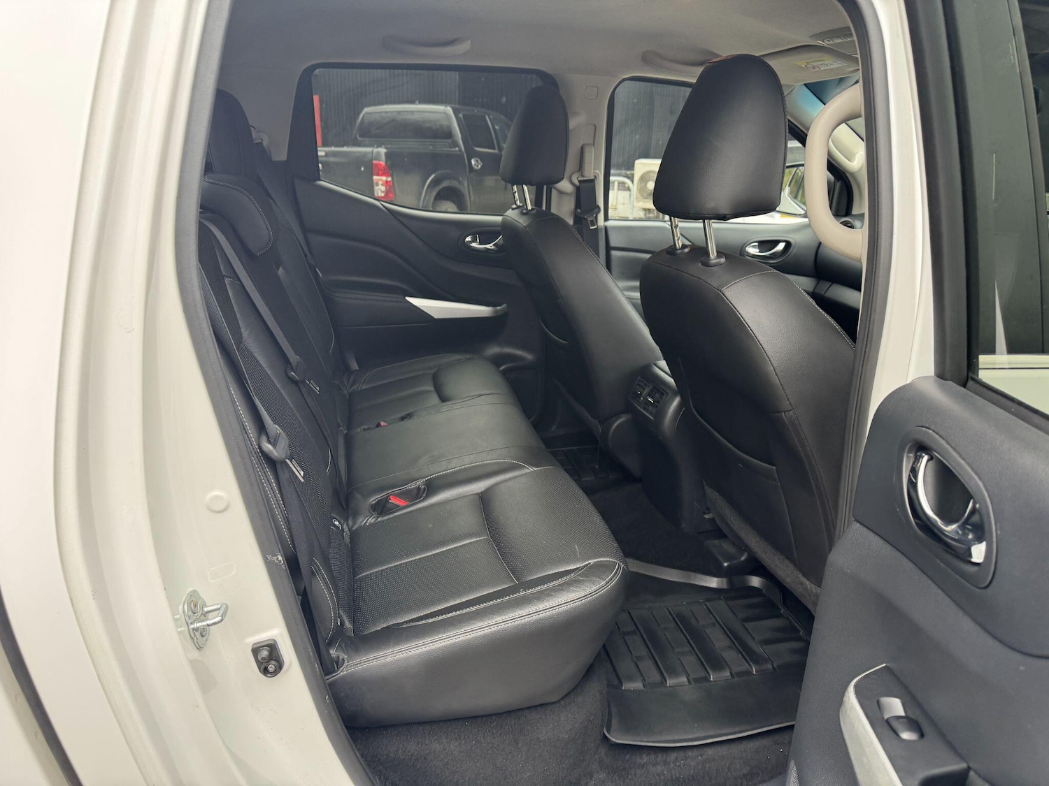 Used Nissan Navara 2017 for sale - 77625470: Photo 25