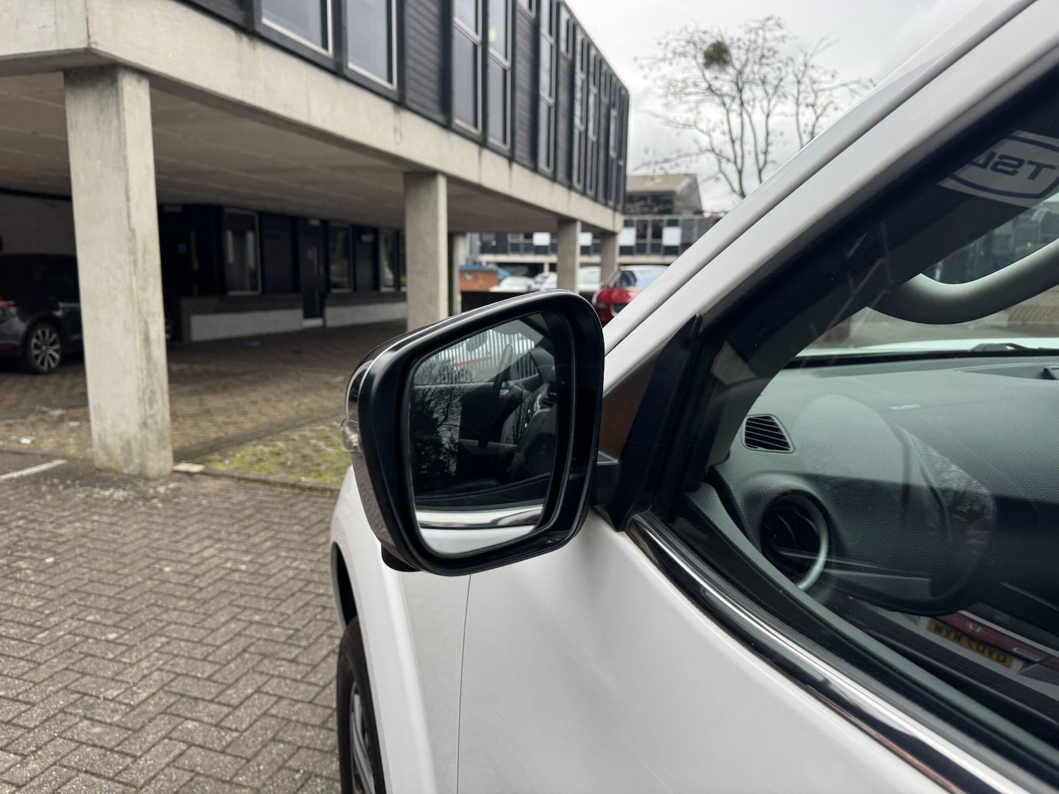 Used Nissan Navara 2017 for sale - 77625470: Photo 48