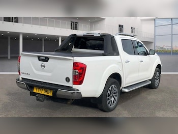 Used Nissan Navara 2017 for sale - 77625470: Photo