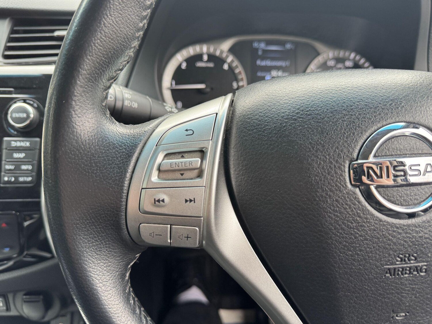 Used Nissan Navara 2017 for sale - 77625470: Photo 58