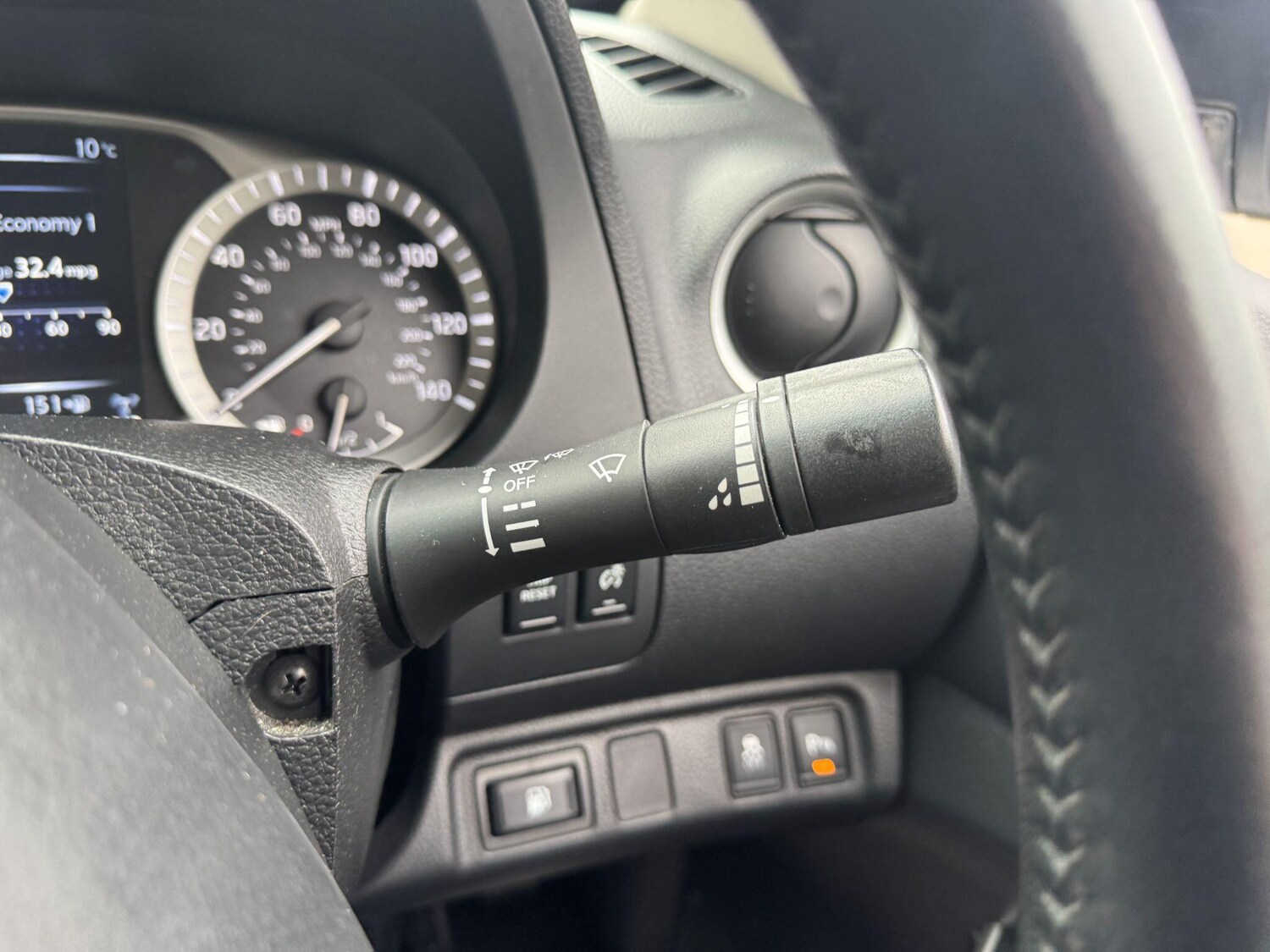 Used Nissan Navara 2017 for sale - 77625470: Photo 59