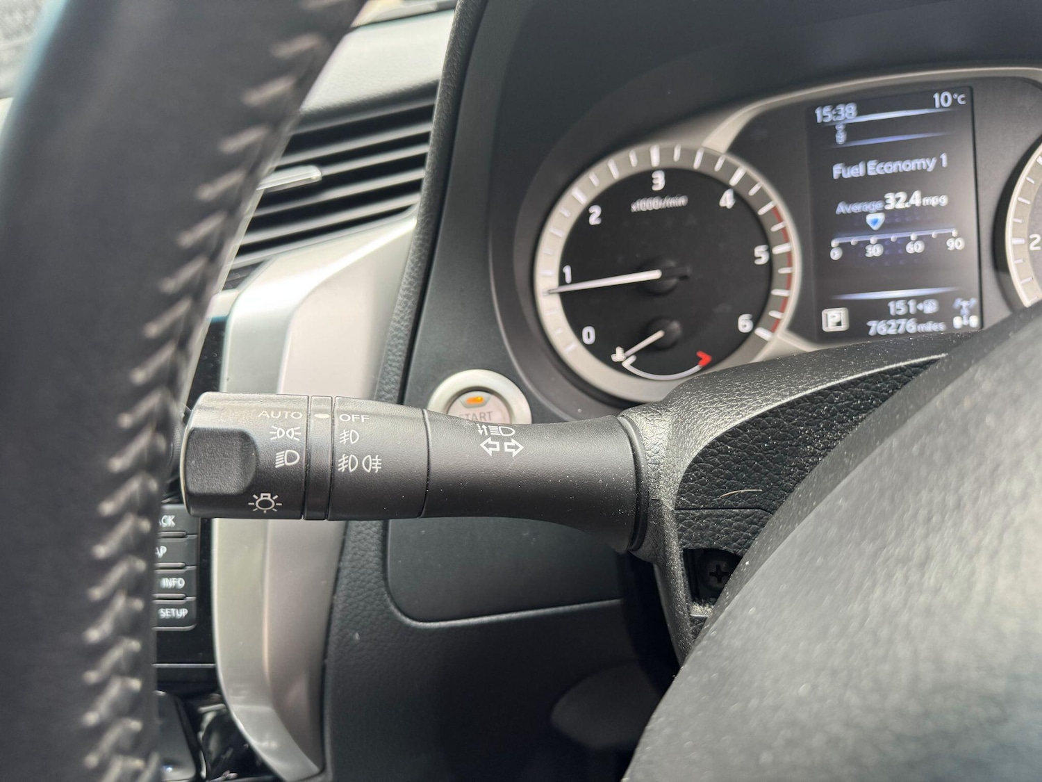 Used Nissan Navara 2017 for sale - 77625470: Photo 60